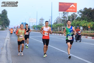 BINH DUONG NEW CITY HALF MARATHON 2024 - Ảnh #1768653