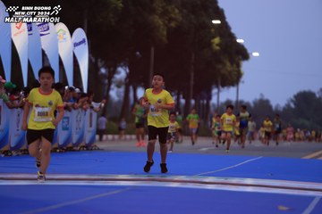 BINH DUONG NEW CITY HALF MARATHON 2024 - Ảnh #1729125