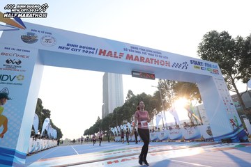 BINH DUONG NEW CITY HALF MARATHON 2024 - Ảnh #1819894