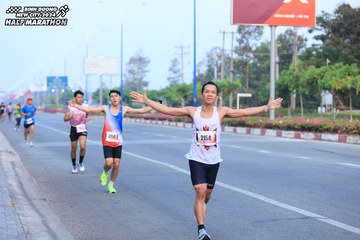BINH DUONG NEW CITY HALF MARATHON 2024 - Ảnh #1770055