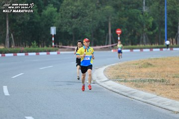 BINH DUONG NEW CITY HALF MARATHON 2024 - Ảnh #1734954