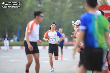 BINH DUONG NEW CITY HALF MARATHON 2024 - Ảnh #1736571