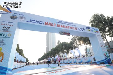 BINH DUONG NEW CITY HALF MARATHON 2024 - Ảnh #1821166
