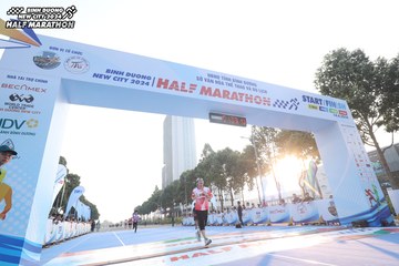 BINH DUONG NEW CITY HALF MARATHON 2024 - Ảnh #1819773