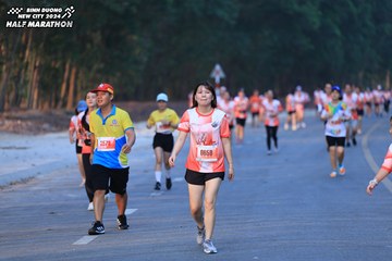 BINH DUONG NEW CITY HALF MARATHON 2024 - Ảnh #1771841