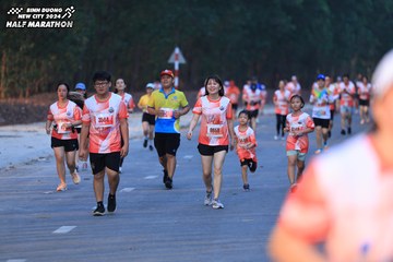 BINH DUONG NEW CITY HALF MARATHON 2024 - Ảnh #1771803