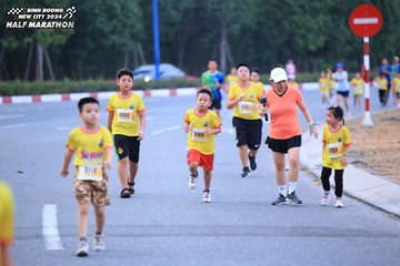 BINH DUONG NEW CITY HALF MARATHON 2024 - Ảnh #1726594