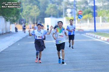 BINH DUONG NEW CITY HALF MARATHON 2024 - Ảnh #1770228