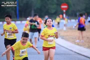BINH DUONG NEW CITY HALF MARATHON 2024 - Ảnh #1726545