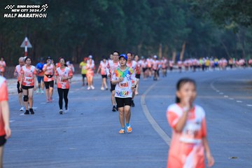 BINH DUONG NEW CITY HALF MARATHON 2024 - Ảnh #1771851