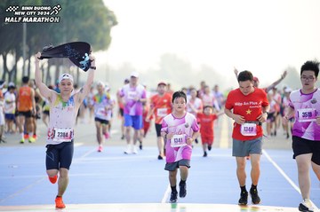 BINH DUONG NEW CITY HALF MARATHON 2024 - Ảnh #1763316