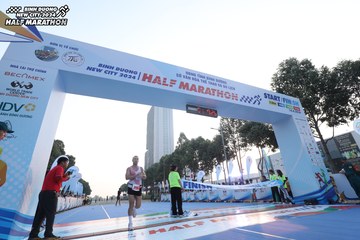 BINH DUONG NEW CITY HALF MARATHON 2024 - Ảnh #1738378
