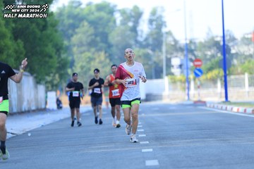 BINH DUONG NEW CITY HALF MARATHON 2024 - Ảnh #1768462