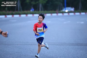 BINH DUONG NEW CITY HALF MARATHON 2024 - Ảnh #1726155