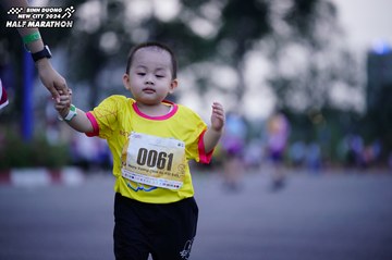 BINH DUONG NEW CITY HALF MARATHON 2024 - Ảnh #1724890