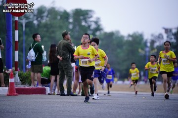 BINH DUONG NEW CITY HALF MARATHON 2024 - Ảnh #1725059