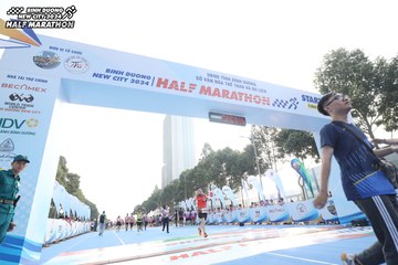 BINH DUONG NEW CITY HALF MARATHON 2024 - Ảnh #1822085