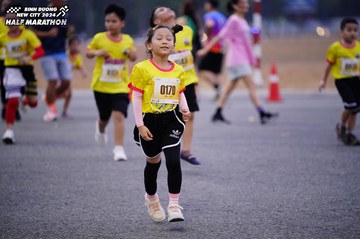 BINH DUONG NEW CITY HALF MARATHON 2024 - Ảnh #1725628