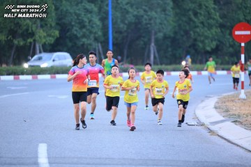 BINH DUONG NEW CITY HALF MARATHON 2024 - Ảnh #1726304