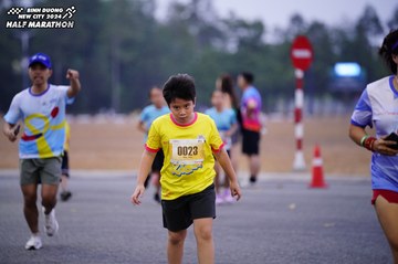 BINH DUONG NEW CITY HALF MARATHON 2024 - Ảnh #1725607