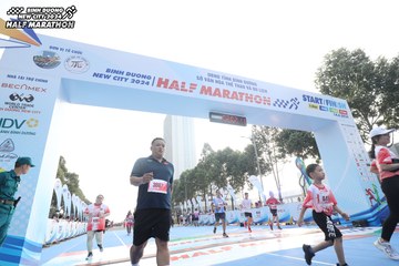 BINH DUONG NEW CITY HALF MARATHON 2024 - Ảnh #1821995