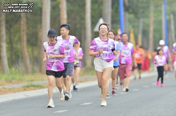 BINH DUONG NEW CITY HALF MARATHON 2024 - Ảnh #1750616