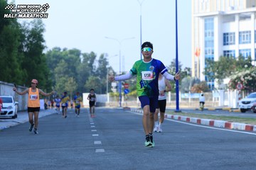 BINH DUONG NEW CITY HALF MARATHON 2024 - Ảnh #1766350