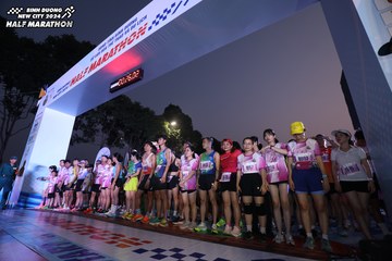 BINH DUONG NEW CITY HALF MARATHON 2024 - Ảnh #1737922