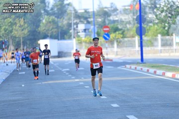 BINH DUONG NEW CITY HALF MARATHON 2024 - Ảnh #1768908