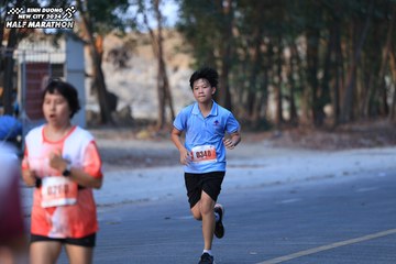 BINH DUONG NEW CITY HALF MARATHON 2024 - Ảnh #1750674