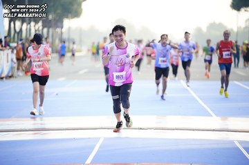 BINH DUONG NEW CITY HALF MARATHON 2024 - Ảnh #1763176