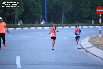 BINH DUONG NEW CITY HALF MARATHON 2024 - Ảnh #1726126