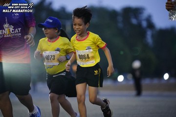 BINH DUONG NEW CITY HALF MARATHON 2024 - Ảnh #1725989
