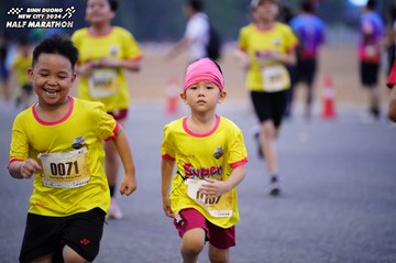 BINH DUONG NEW CITY HALF MARATHON 2024 - Ảnh #1725337