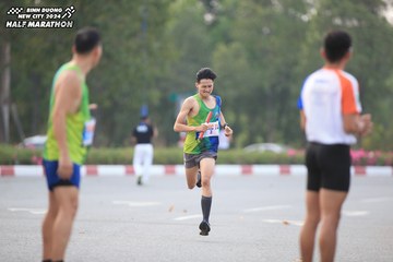 BINH DUONG NEW CITY HALF MARATHON 2024 - Ảnh #1736521