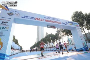 BINH DUONG NEW CITY HALF MARATHON 2024 - Ảnh #1821441