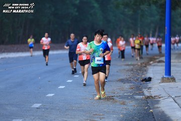 BINH DUONG NEW CITY HALF MARATHON 2024 - Ảnh #1750161