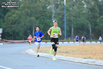 BINH DUONG NEW CITY HALF MARATHON 2024 - Ảnh #1735595