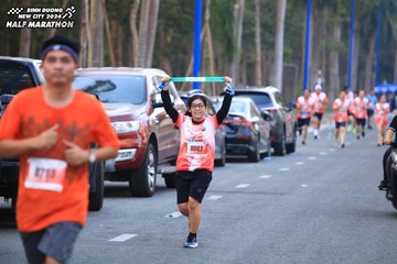 BINH DUONG NEW CITY HALF MARATHON 2024 - Ảnh #1756337