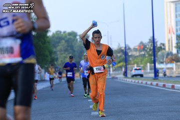 BINH DUONG NEW CITY HALF MARATHON 2024 - Ảnh #1776315