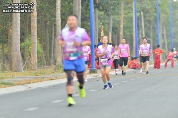 BINH DUONG NEW CITY HALF MARATHON 2024 - Ảnh #1750780