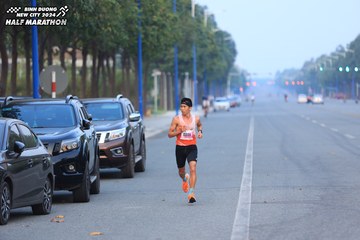 BINH DUONG NEW CITY HALF MARATHON 2024 - Ảnh #1739448