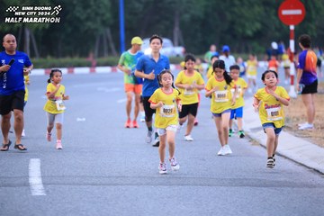 BINH DUONG NEW CITY HALF MARATHON 2024 - Ảnh #1726652