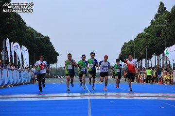 BINH DUONG NEW CITY HALF MARATHON 2024 - Ảnh #1737242