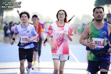 BINH DUONG NEW CITY HALF MARATHON 2024 - Ảnh #1758955