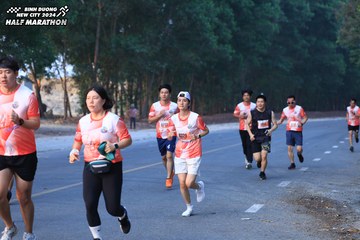 BINH DUONG NEW CITY HALF MARATHON 2024 - Ảnh #1750125