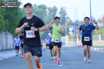 BINH DUONG NEW CITY HALF MARATHON 2024 - Ảnh #1768296