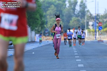 BINH DUONG NEW CITY HALF MARATHON 2024 - Ảnh #1764774