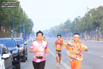 BINH DUONG NEW CITY HALF MARATHON 2024 - Ảnh #1739627