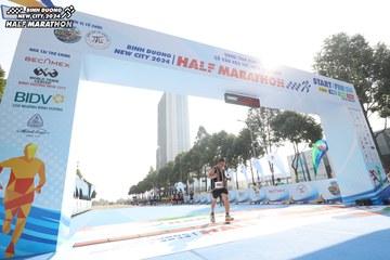 BINH DUONG NEW CITY HALF MARATHON 2024 - Ảnh #1819228